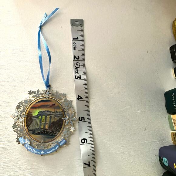 White House Historical Association's 2009 Grover Cleveland Christmas Ornament - Picture 7 of 11